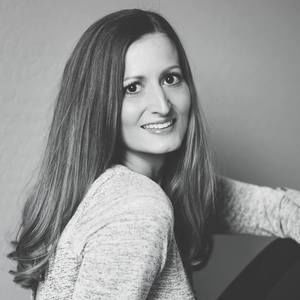 Meet your Posher, Joeli